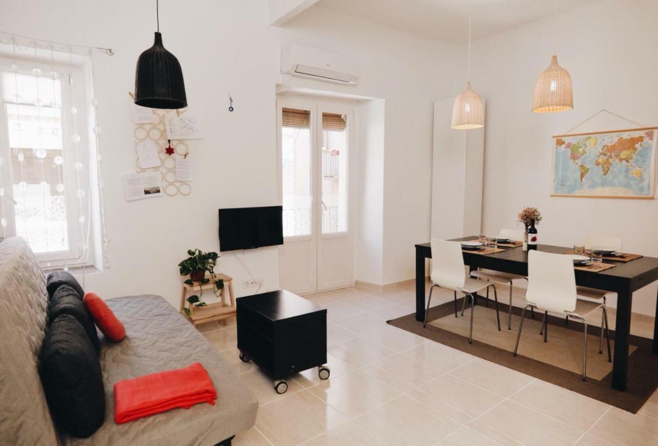 Amparito Apartment - Casc Antic Tarragona Buitenkant foto