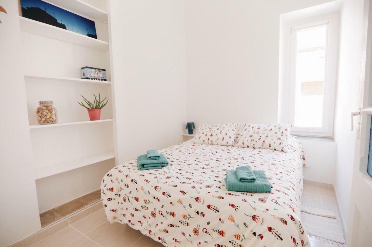 Amparito Apartment - Casc Antic Tarragona Buitenkant foto
